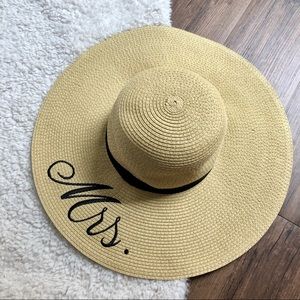 “Mrs.” Embroidered sun hat